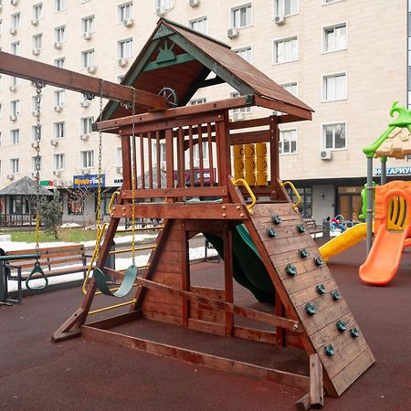 One Bedroom Apartment Next To Arbat In The Heart Of Almaty Bagian luar foto