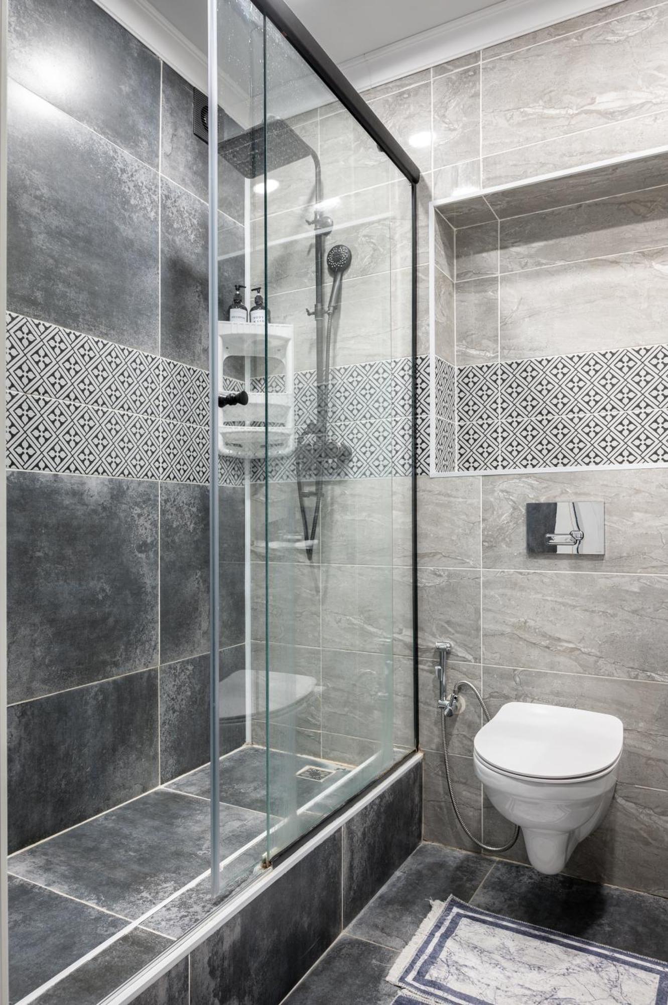 One Bedroom Apartment Next To Arbat In The Heart Of Almaty Bagian luar foto