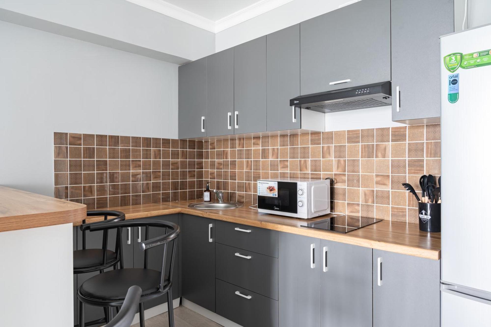 One Bedroom Apartment Next To Arbat In The Heart Of Almaty Bagian luar foto